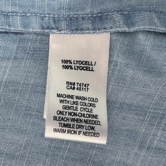 Natural Reflections Tie-Front Stripe Sleeveless Top Blue Denim-Look Size Medium - Picture 12 of 12